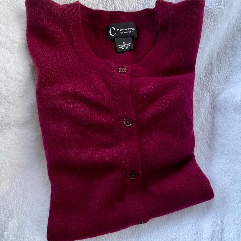 ‘C’ by Bloomingdale’s Women's Burgundy 100 % Cashmere Cardigan